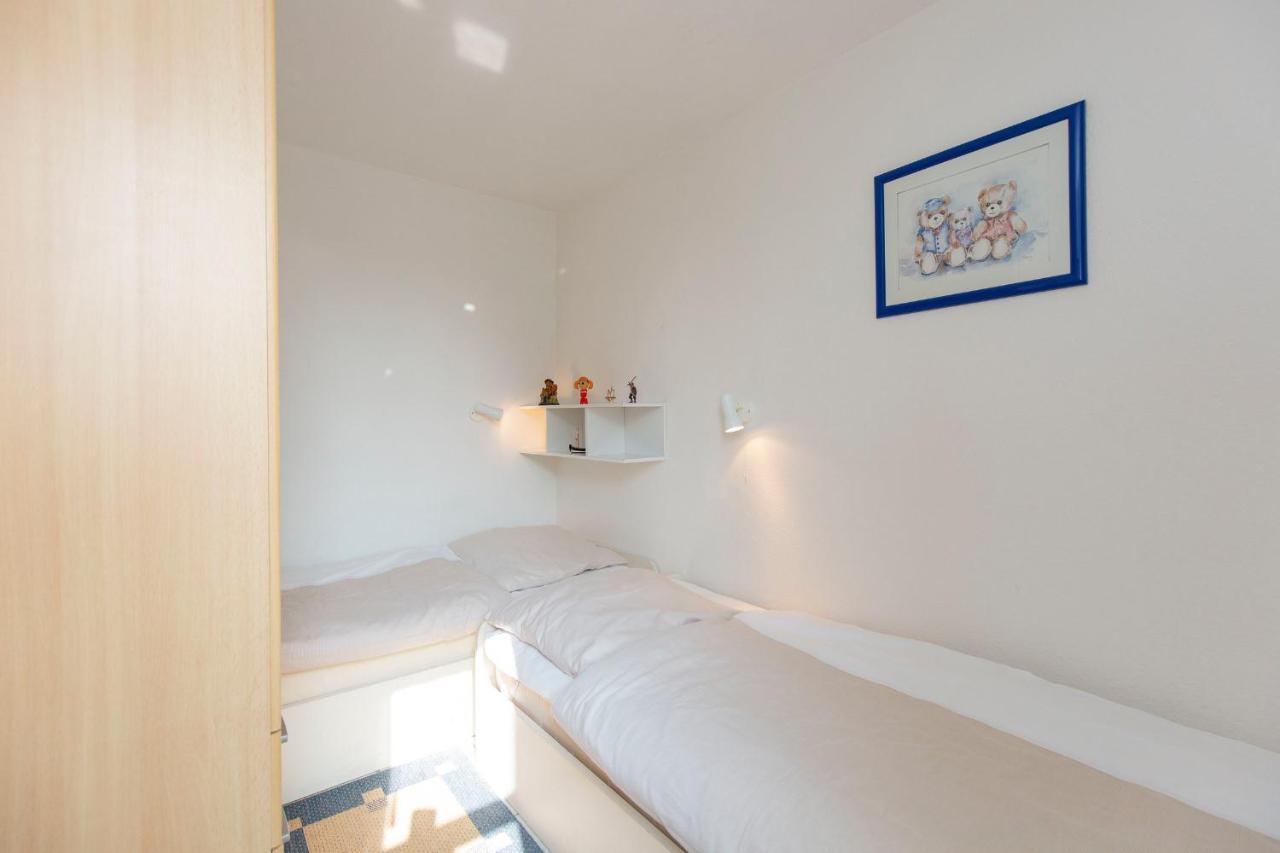 Pavillon Nr 9 *